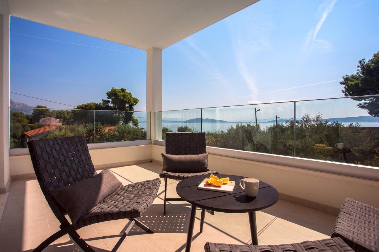 Villa Petra Kastela Bagian luar foto